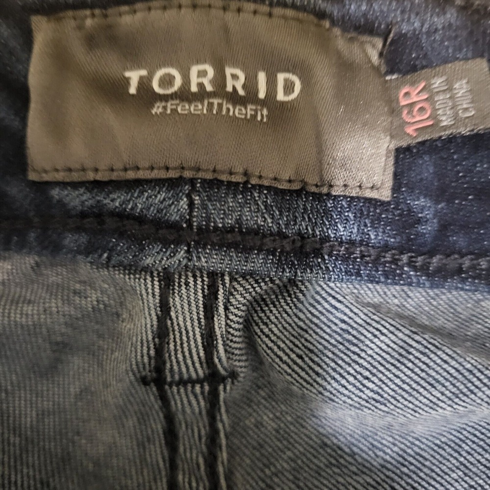 Torrid, Feel‎ The Fit Jeans, Straight  Leg, Women's Size 16R - Picture 2 of 5
